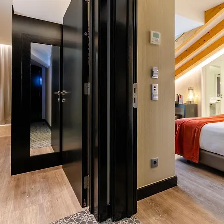 Santa Justa 4* Lizbona