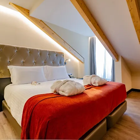 Santa Justa Otel 4*