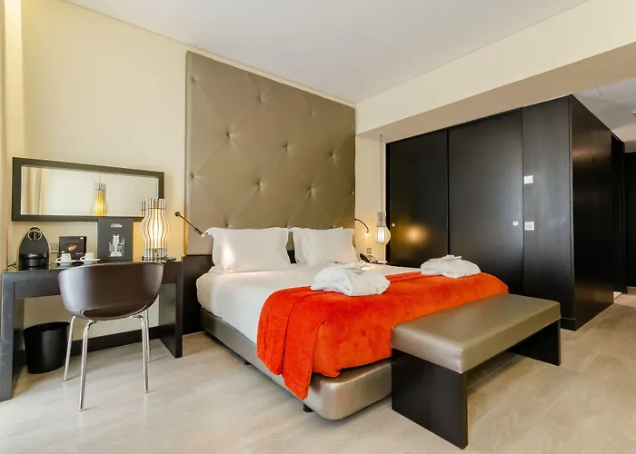 Santa Justa Hotell 4*