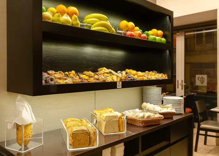 圣塔胡斯塔酒店 酒店